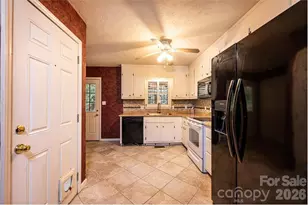 185 Hickman Ave, Hudson, NC 28638 - Photo 15