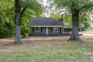 1002 Ramseur Rd, Bessemer City, NC 28016 - Photo 23