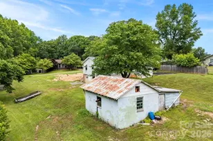1302 W Gold Street Ext, Kings Mountain, NC 28086 - Photo 17