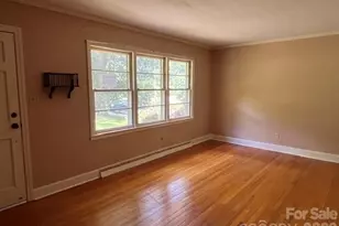 14 Valle Vista Dr, Asheville, NC 28804 - Photo 3
