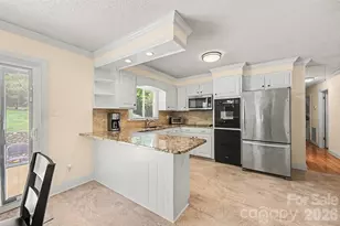 9050 Miriam Dr, Huntersville, NC 28078 - Photo 5
