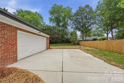4758 Whetstone Court, Charlotte, NC 28226 - Photo 41