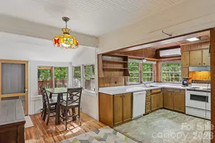 61 Bo Diddly Ln, Cedar Mountain, NC 28718 - Photo 23