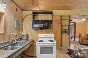 61 Bo Diddly Ln, Cedar Mountain, NC 28718 - Photo 29