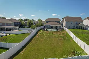 109 E Americana Dr, Mooresville, NC 28115 - Photo 7