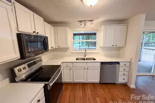 7827 Mallen Dr, Charlotte, NC 28212 - Photo 9