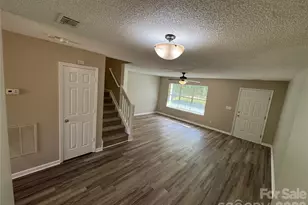 3103 Summercroft Ln, Charlotte, NC 28269 - Photo 7