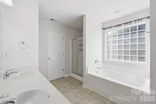197 Roanoke Rd, Fletcher, NC 28732 - Photo 27