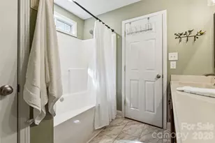 1826 Wilburn Park Ln NW, Charlotte, NC 28269 - Photo 17