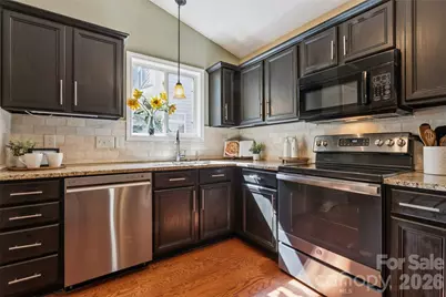 1826 Wilburn Park Lane NW, Charlotte, NC 28269 - Photo 11
