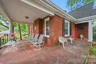 806 S Main Ave, Newton, NC 28658 - Photo 5
