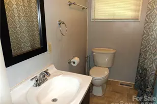 1220 Lake Dr 9 None, Lexington, NC 27292 - Photo 11