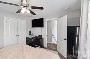 6555 Wedron Ct, Charlotte, NC 28216 - Photo 7
