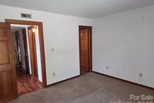 100 Willow Run Dr, Gastonia, NC 28056 - Photo 11