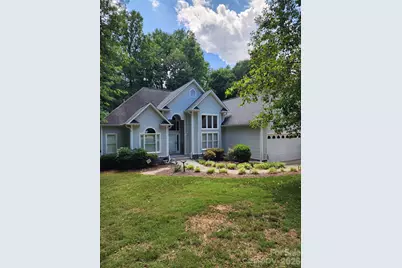 135 Pinecroft Court, Troutman, NC 28166 - Photo 1