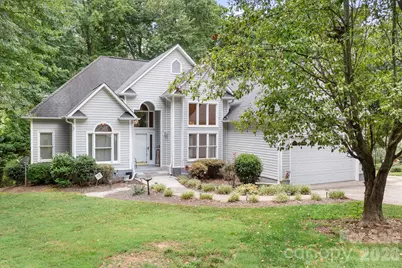135 Pinecroft Court, Troutman, NC 28166 - Photo 1