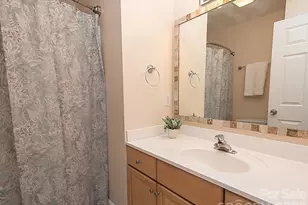 17 Pinecrest Dr, Asheville, NC 28803 - Photo 19