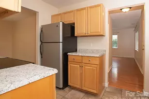 17 Pinecrest Dr, Asheville, NC 28803 - Photo 13