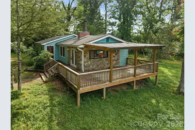 1705 Willow Road, Hendersonville, NC 28739 - Photo 1