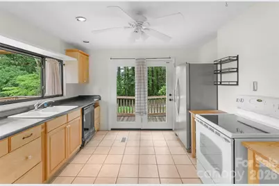 1705 Willow Road, Hendersonville, NC 28739 - Photo 15