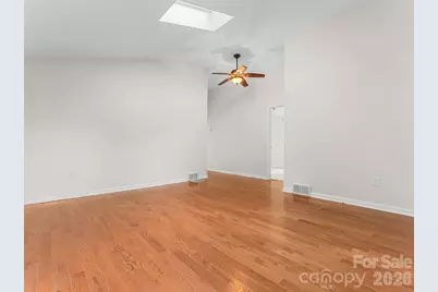 1705 Willow Road, Hendersonville, NC 28739 - Photo 5