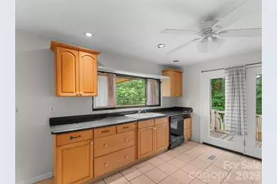 1705 Willow Road, Hendersonville, NC 28739 - Photo 13