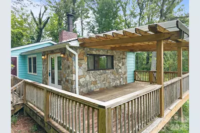 1705 Willow Road, Hendersonville, NC 28739 - Photo 3