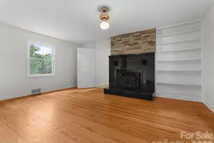 1705 Willow Rd, Hendersonville, NC 28739 - Photo 9