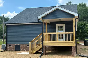 6 Wray St, York, SC 29745 - Photo 3