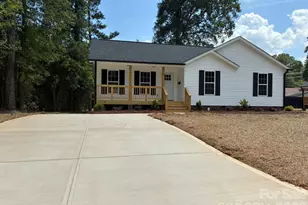 8 Wray St, York, SC 29745 - Photo 1