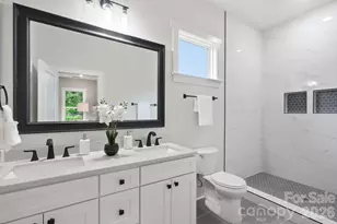 1106 Brookhurst Dr, Charlotte, NC 28205 - Photo 33