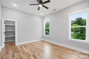 1106 Brookhurst Dr, Charlotte, NC 28205 - Photo 31