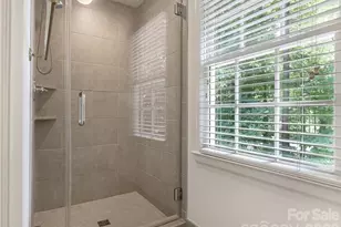 325 Stratfordshire Dr, Matthews, NC 28105 - Photo 29