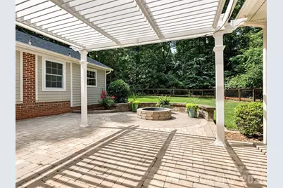 325 Stratfordshire Drive, Matthews, NC 28105 - Photo 37