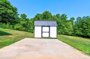 3010 Eaker Dr, Cherryville, NC 28021 - Photo 47