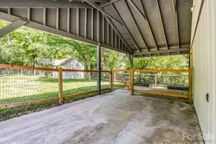 112 Resort St, Hendersonville, NC 28792 - Photo 35
