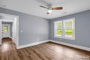 112 Resort St, Hendersonville, NC 28792 - Photo 25