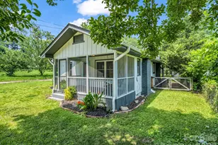 112 Resort St, Hendersonville, NC 28792 - Photo 1