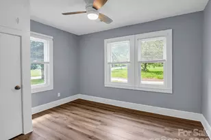 112 Resort St, Hendersonville, NC 28792 - Photo 29