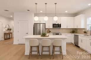 9326 Horseshoe Bend Dr, Charlotte, NC 28215 - Photo 7