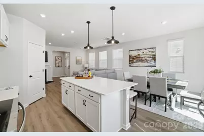 5204 Wyes Oak Lane, Charlotte, NC 28269 - Photo 11