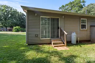 2224 Catawba Heights, Lincolnton, NC 28092 - Photo 7