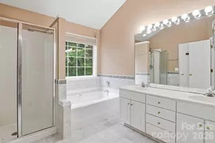 7533 Lady Bank Dr, Charlotte, NC 28269 - Photo 21