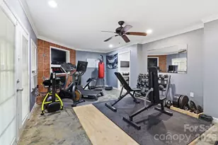 4311 Laurel Hill Ln, Charlotte, NC 28217 - Photo 25