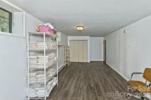 17 Rhododendron Pl, Asheville, NC 28805 - Photo 25