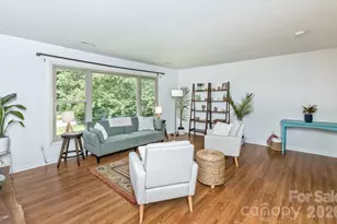 17 Rhododendron Pl, Asheville, NC 28805 - Photo 5