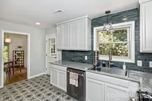 17 Rhododendron Pl, Asheville, NC 28805 - Photo 11