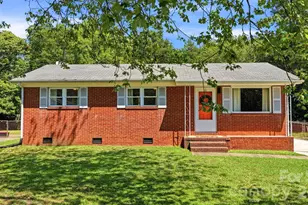 6805 Ellendale Dr, Charlotte, NC 28217 - Photo 1