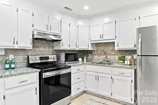 6805 Ellendale Dr, Charlotte, NC 28217 - Photo 5