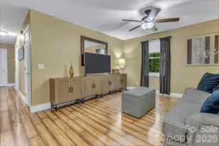 18 McTindal Cir, Asheville, NC 28803 - Photo 7